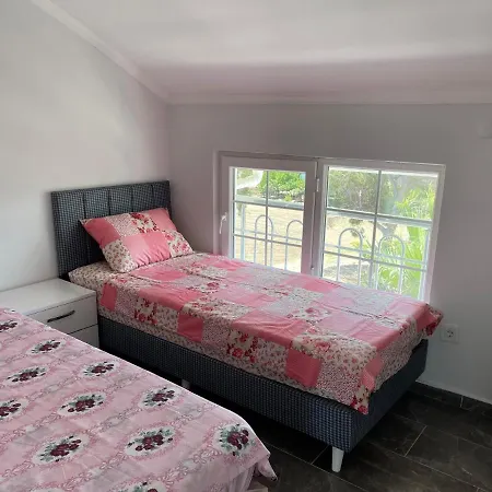 Belka Golf Dublex Appartement *